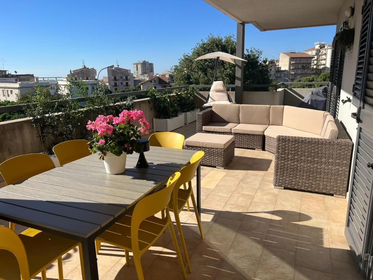 La Malfa 48 Apartment Ragusa Luaran gambar